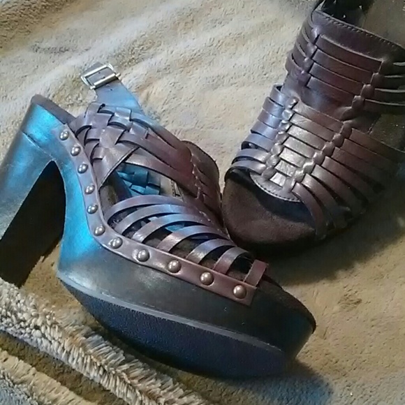 SOLD - Picture 2 of 3